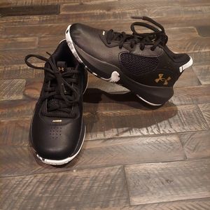 Under Armour Lockdown 6 Basketball Shoes size 1 kids